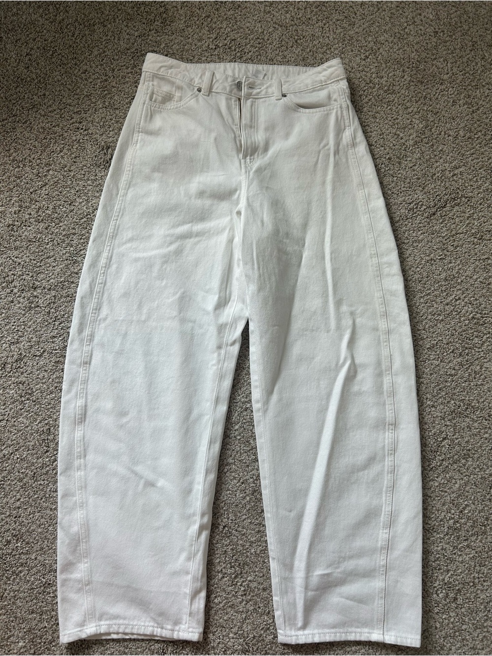 Women’s white wide leg belted jeans H&M